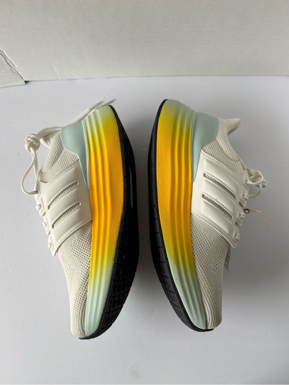 Adidas Ultradream Bold Running Sneakers Women’s Size 11 White Yellow JP9611 New - Picture 3 of 11
